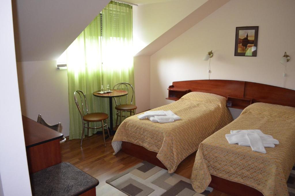 Pension Tip-Top Târgu-Mureş Quarto foto